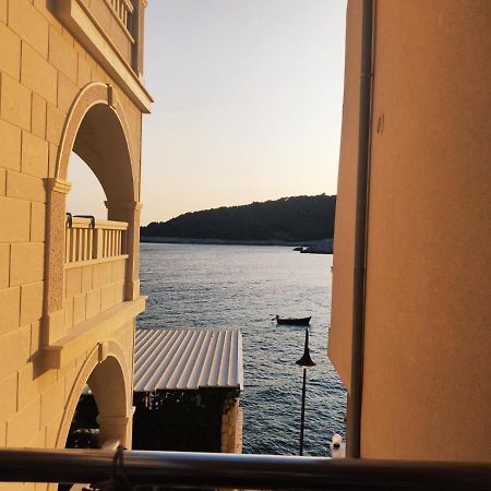 Apartments Dragica Milna  Luaran gambar