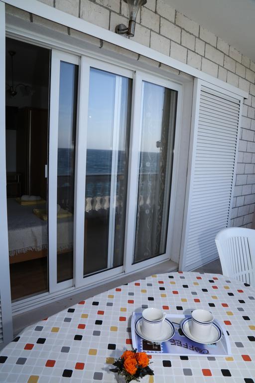 Apartments Dragica Milna  Luaran gambar